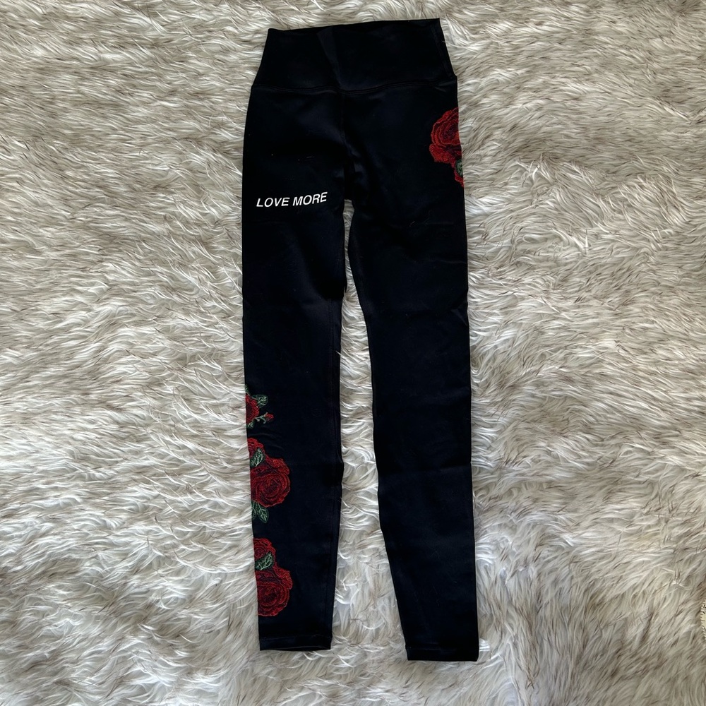 Spiritual Gangster embroidered leggings